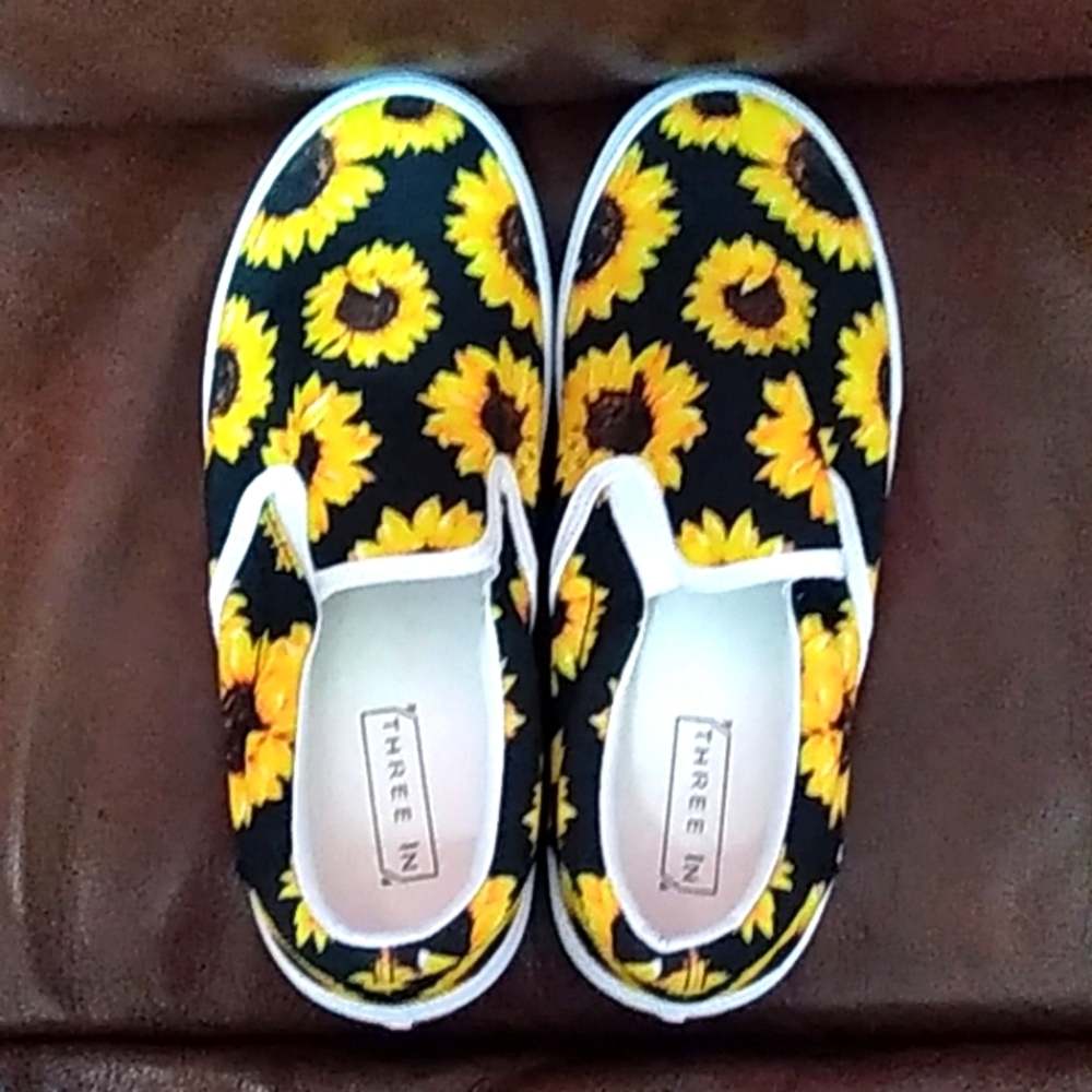 Women's shoes